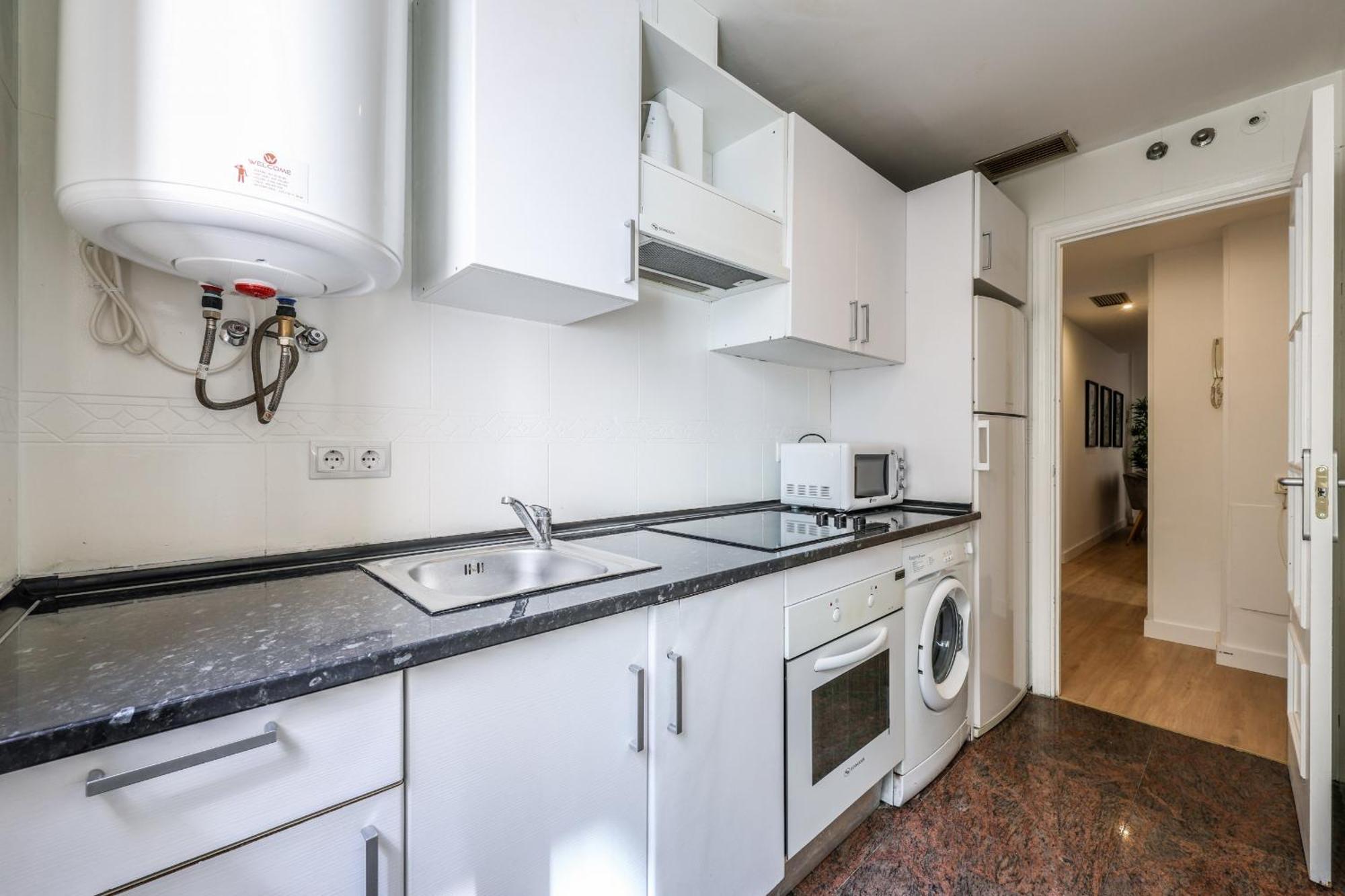 מדריד Apartamentos Reformados En Tirso De Molina Act מראה חיצוני תמונה